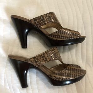 Sofft Women’s heels size 7.5